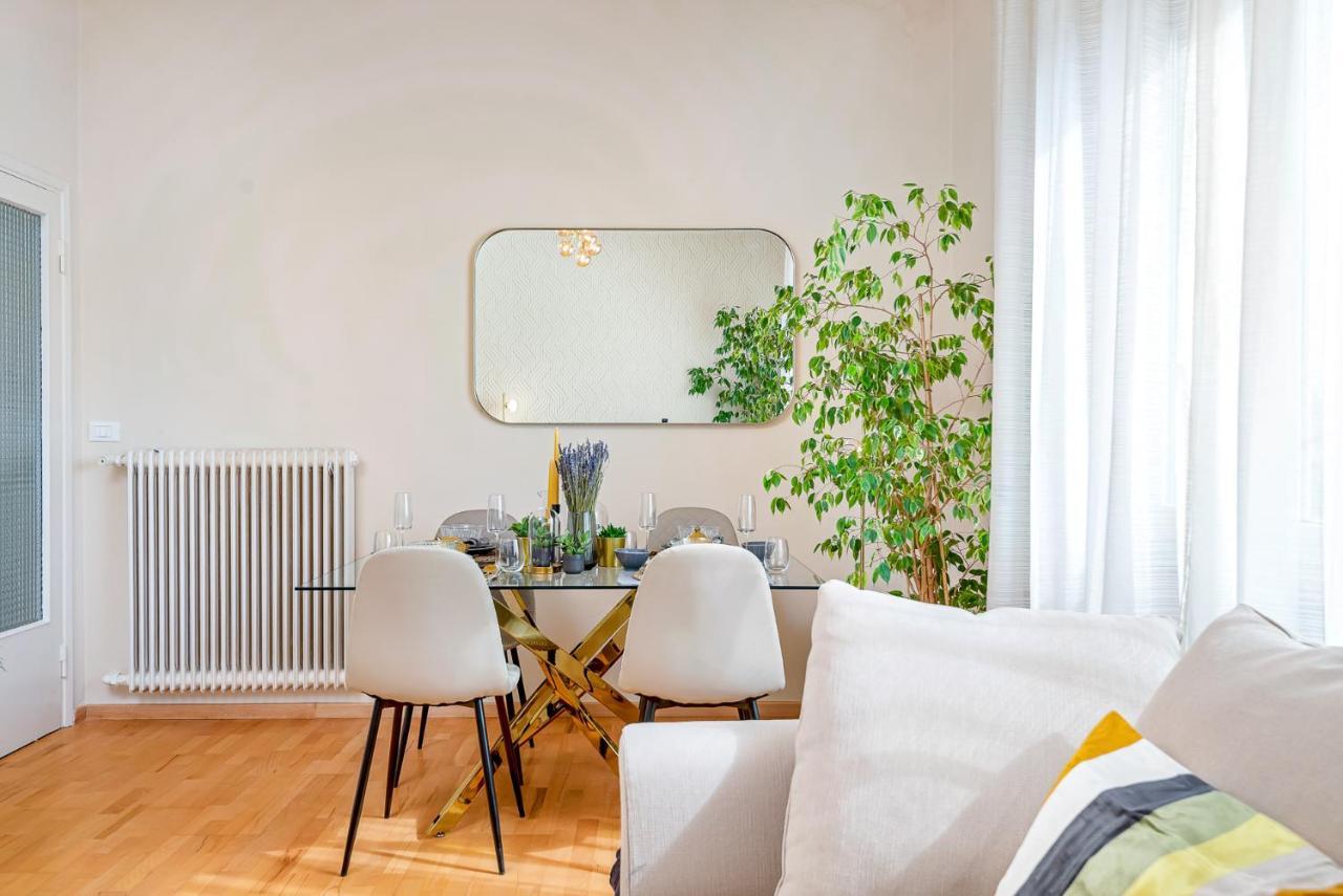 Art Deco' - Sleepwithme - Free Parking - Free Breakfast - Very Friendly Staff Pisa Exterior photo